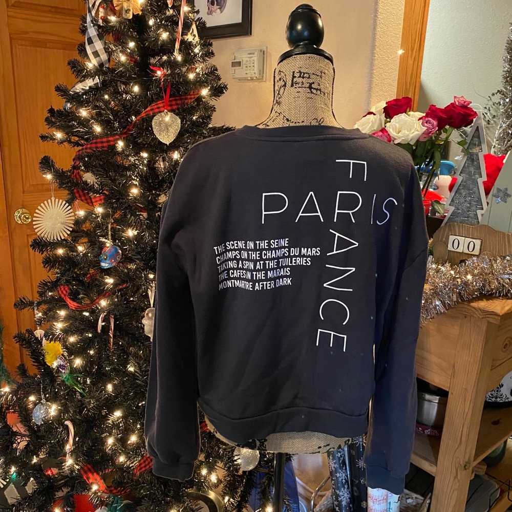 Paris, France Longer Cropped Crewneck